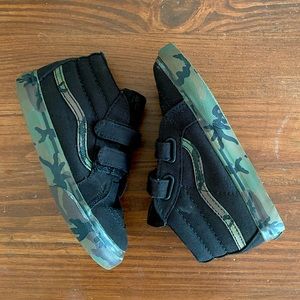 Vans Sk8 Mid Reissue V Skate Shoe